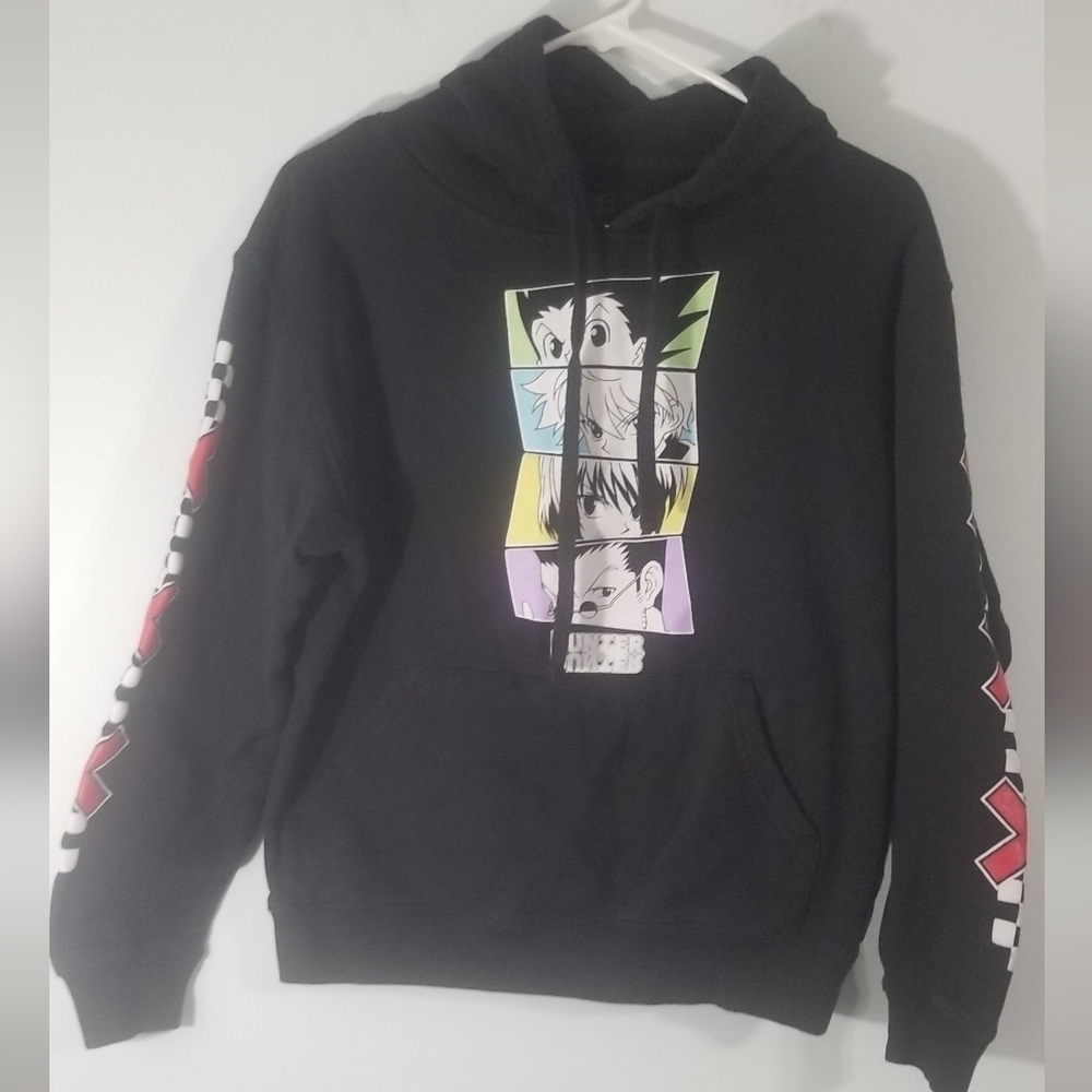 Hunter X Hunter Anime Graphic Print Hoodie. Arm Decals. Front Pocket. Size Small